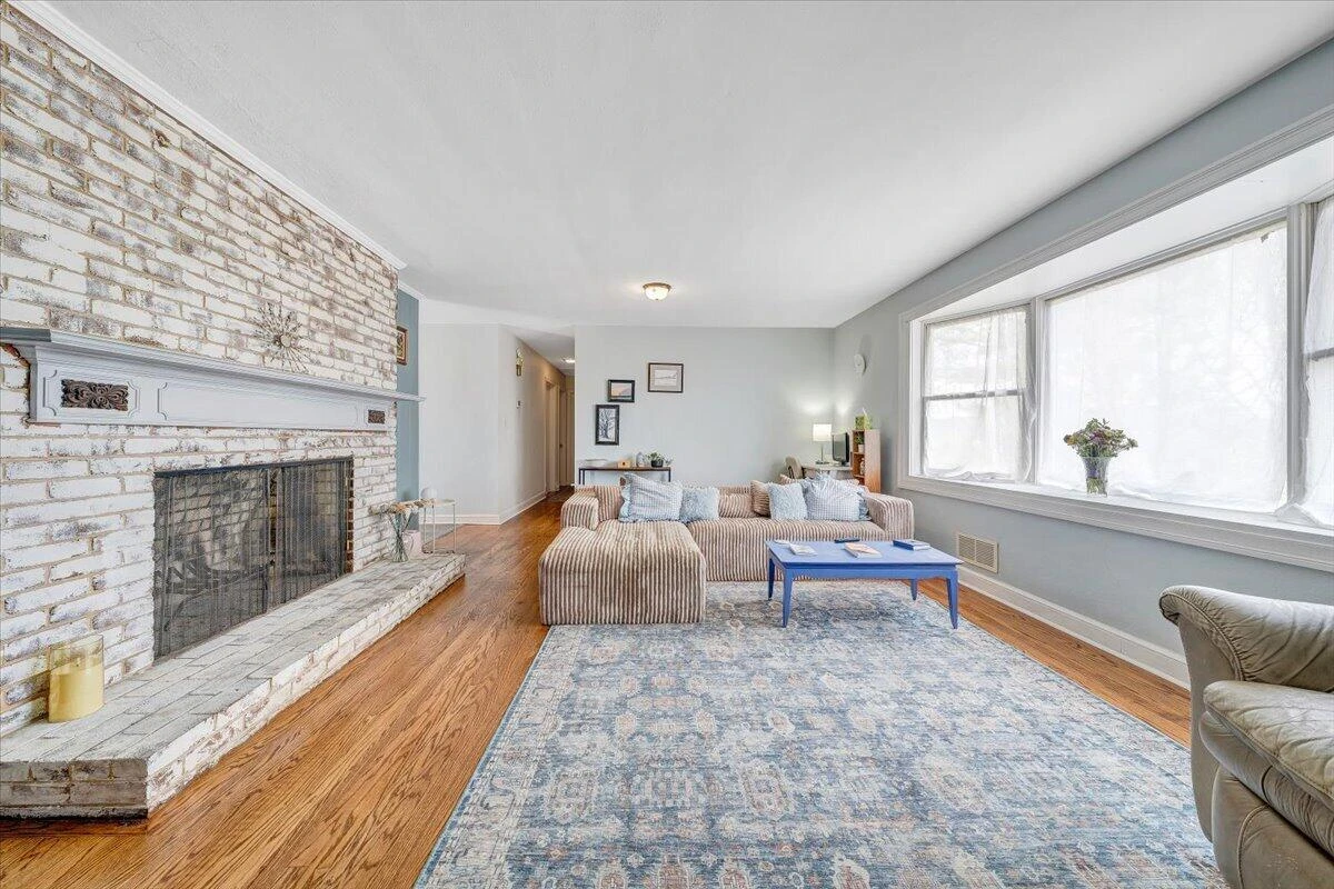 2753 Wilshire AVE - Photo 19
