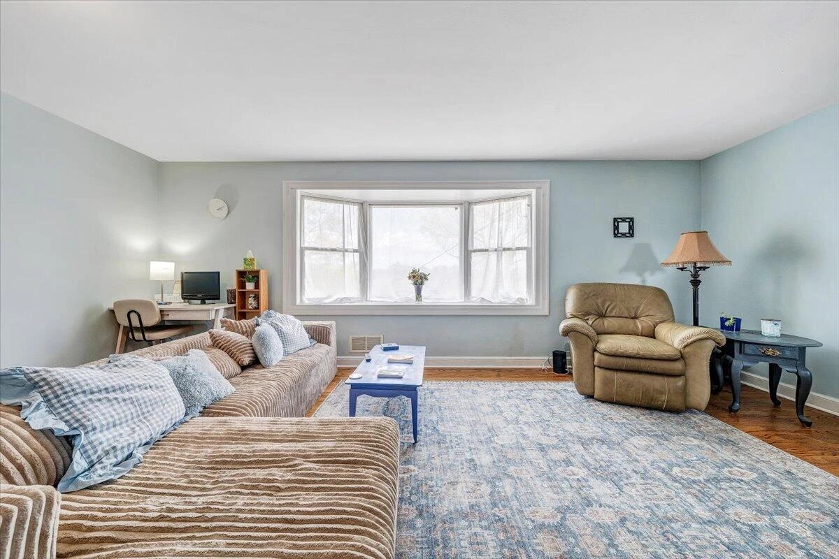 2753 Wilshire AVE - Photo 20