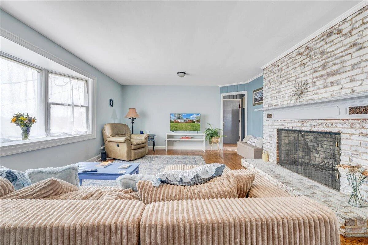 2753 Wilshire AVE - Photo 22
