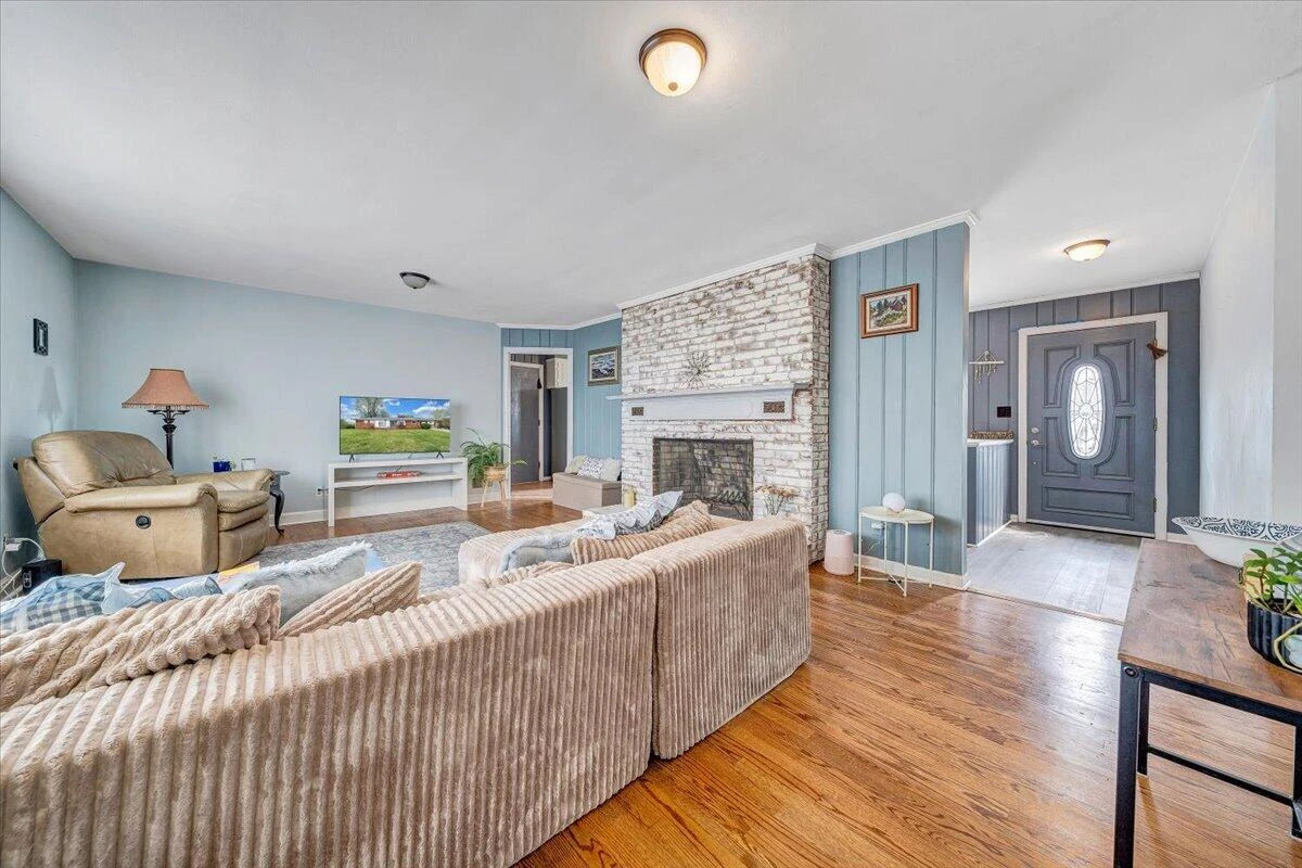 2753 Wilshire AVE - Photo 23