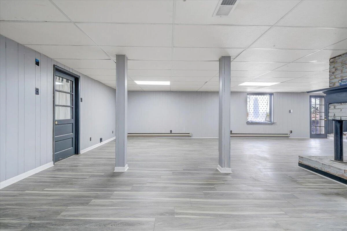 2753 Wilshire AVE - Photo 45