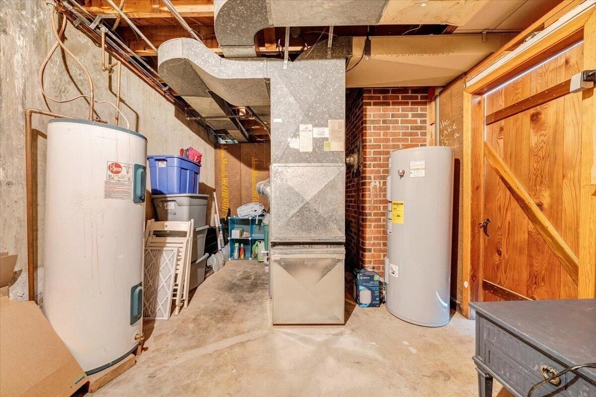 2753 Wilshire AVE - Photo 48