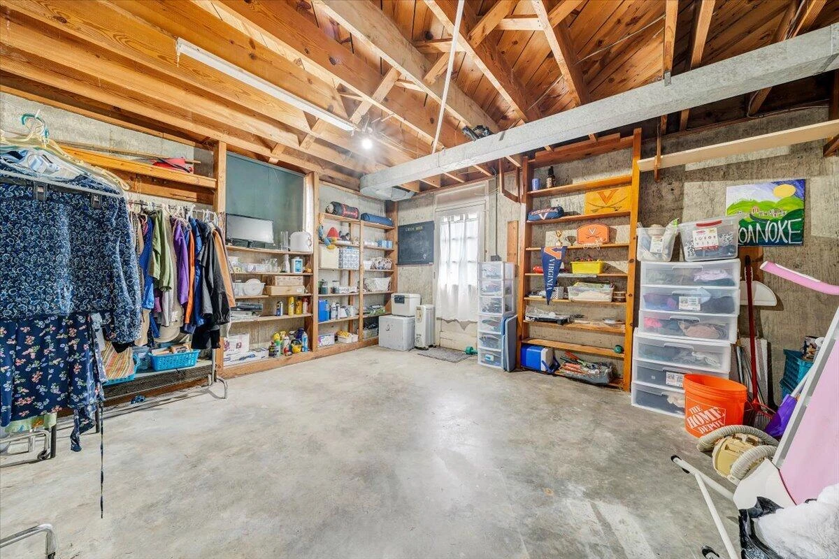 2753 Wilshire AVE - Photo 49