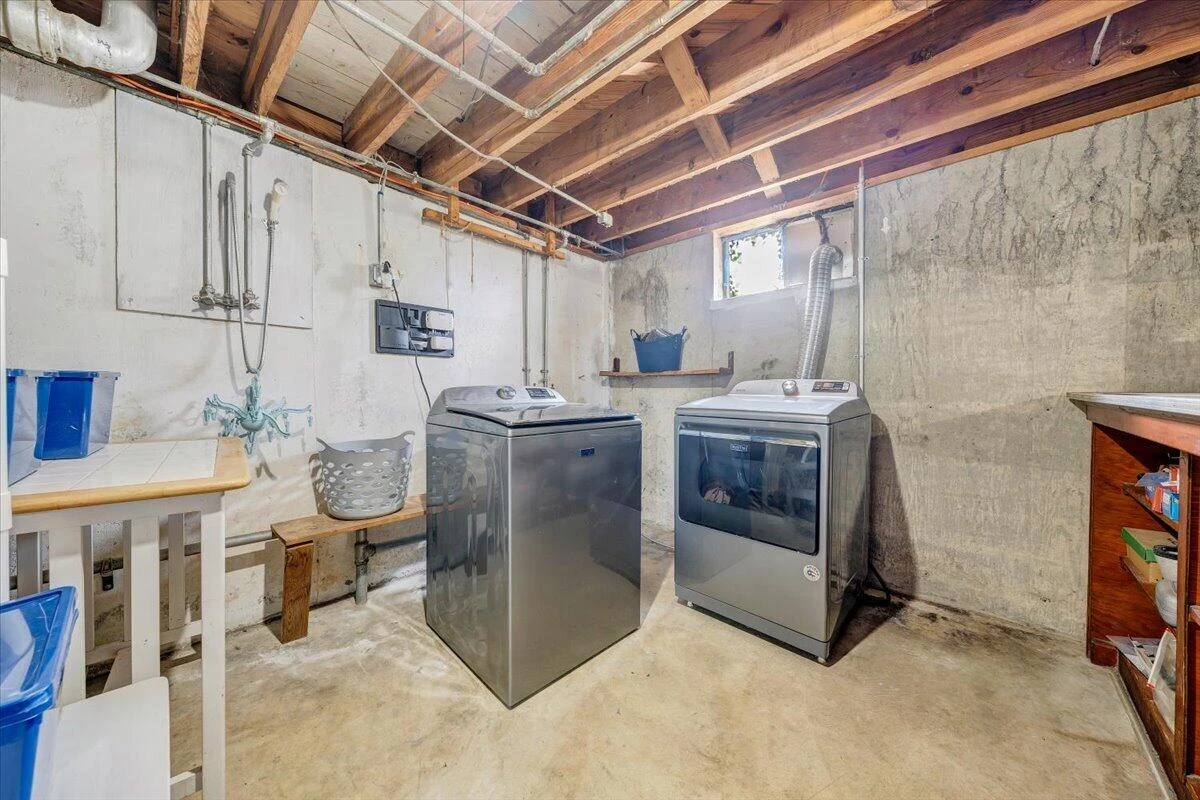 2753 Wilshire AVE - Photo 50