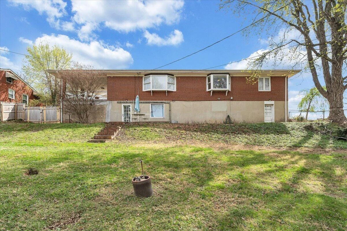 2753 Wilshire AVE - Photo 55