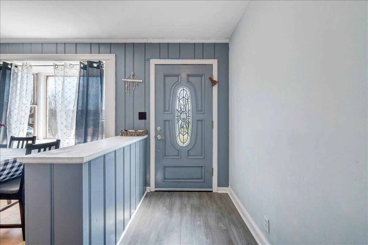 2753 Wilshire AVE - Photo 8
