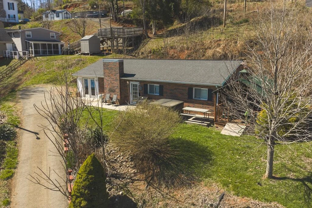 6321 H Smith DR - Photo 2
