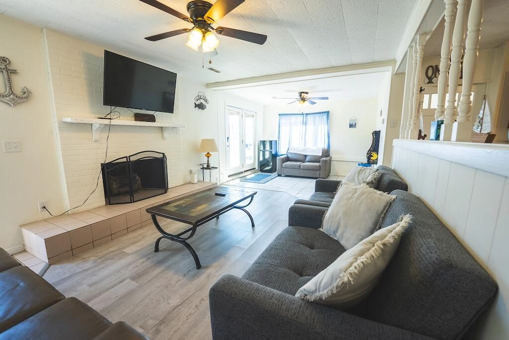 6321 H Smith DR - Photo 9