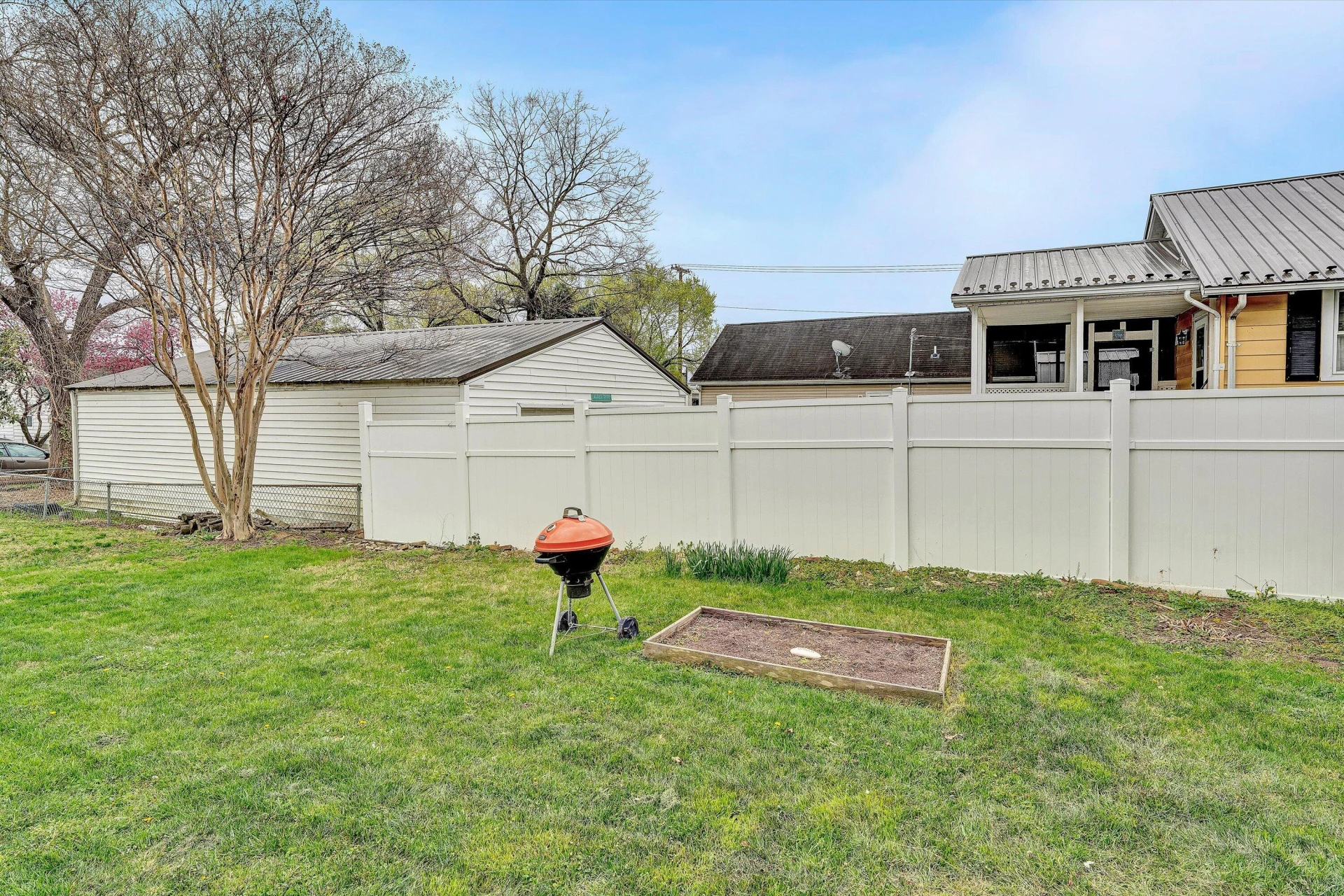 26 Bruffey ST - Photo 24