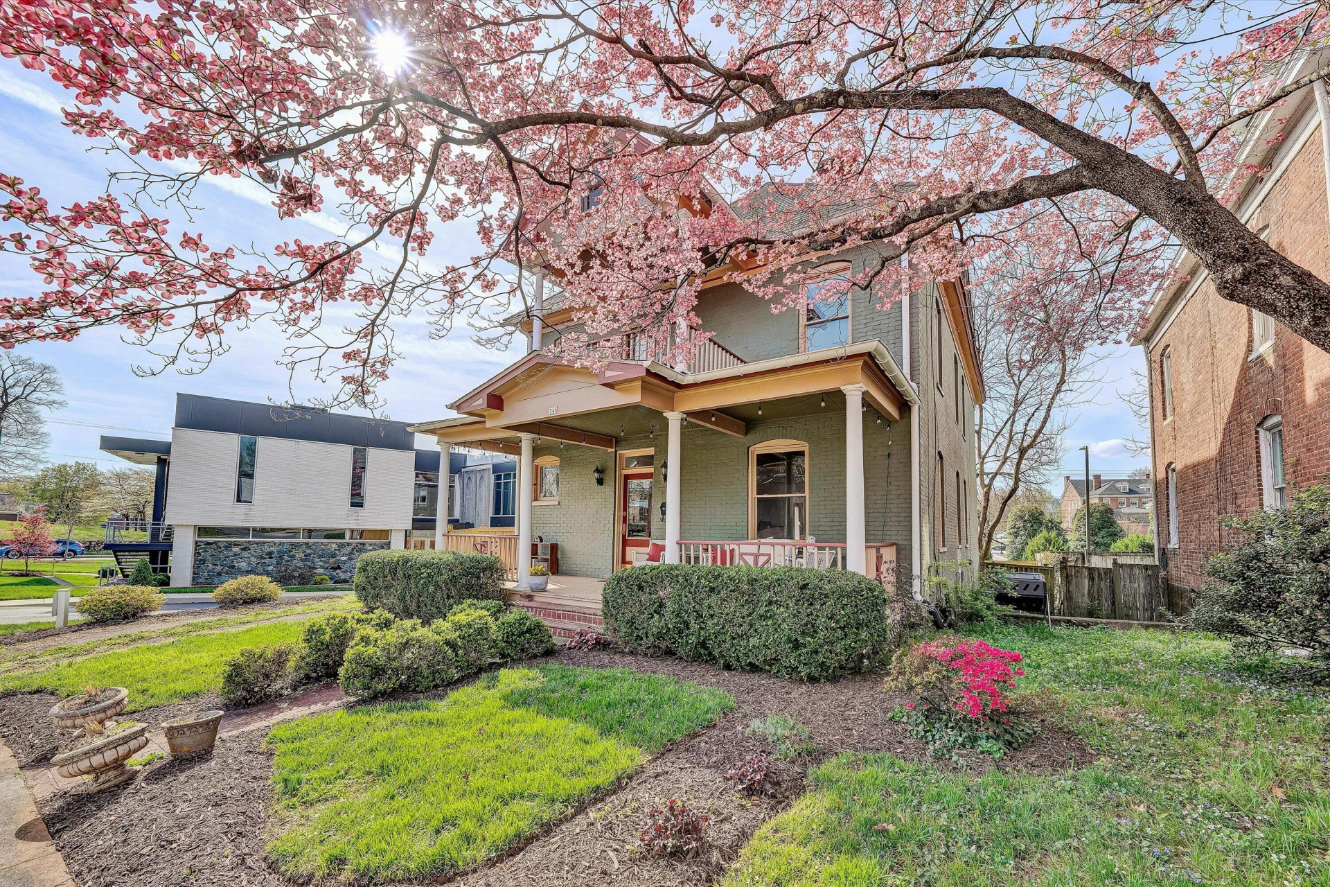 346 Allison AVE - Photo 9
