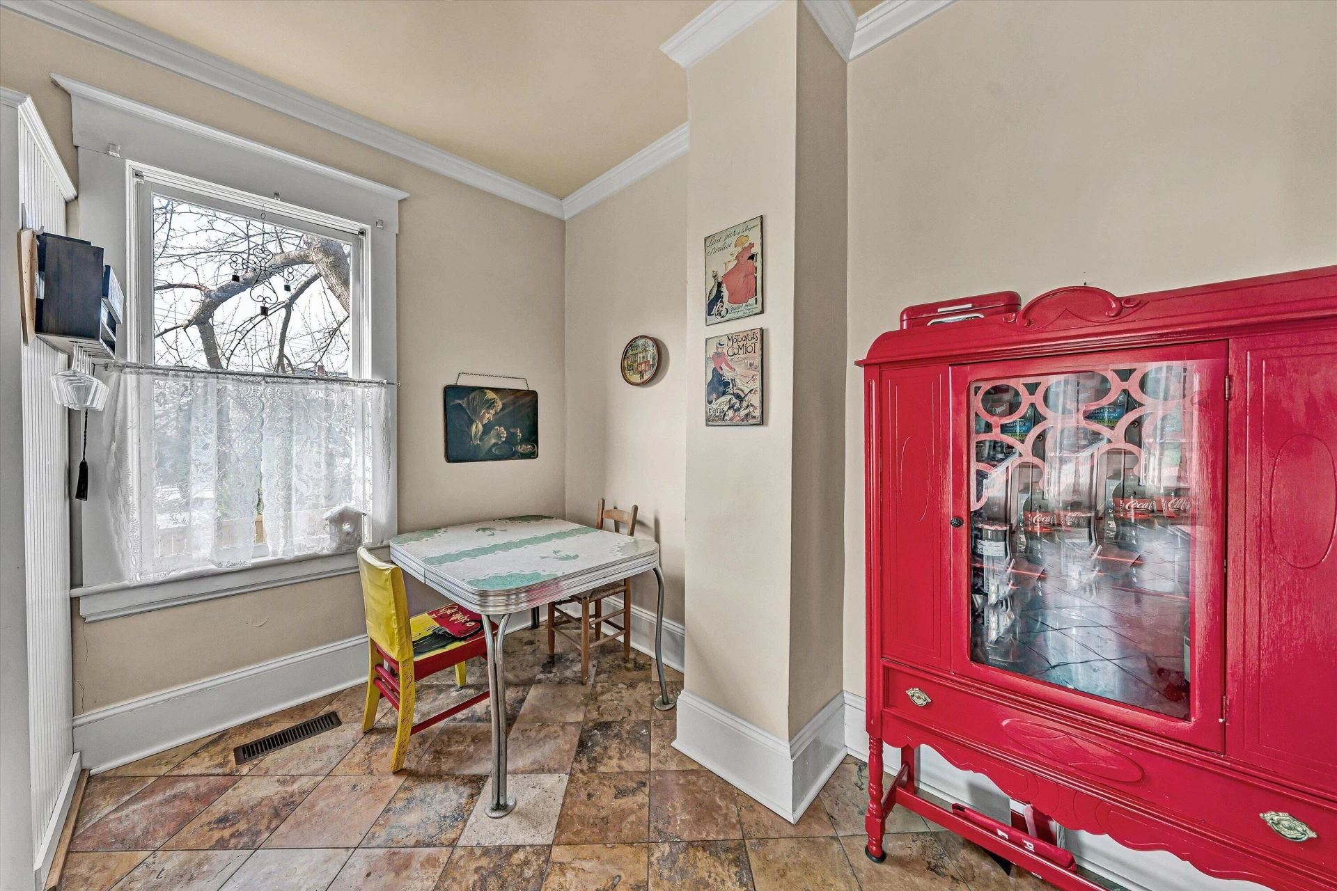 346 Allison AVE - Photo 13