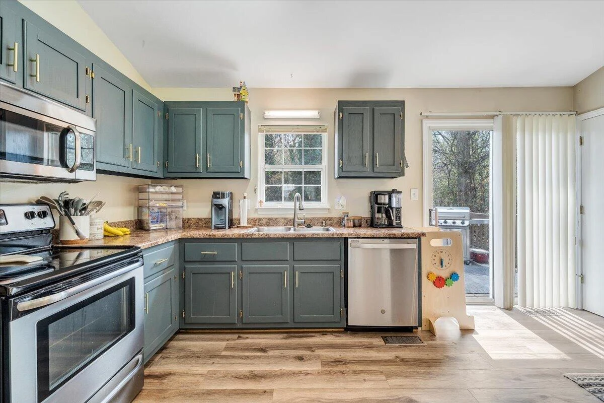 4926 Northwood DR - Photo 11