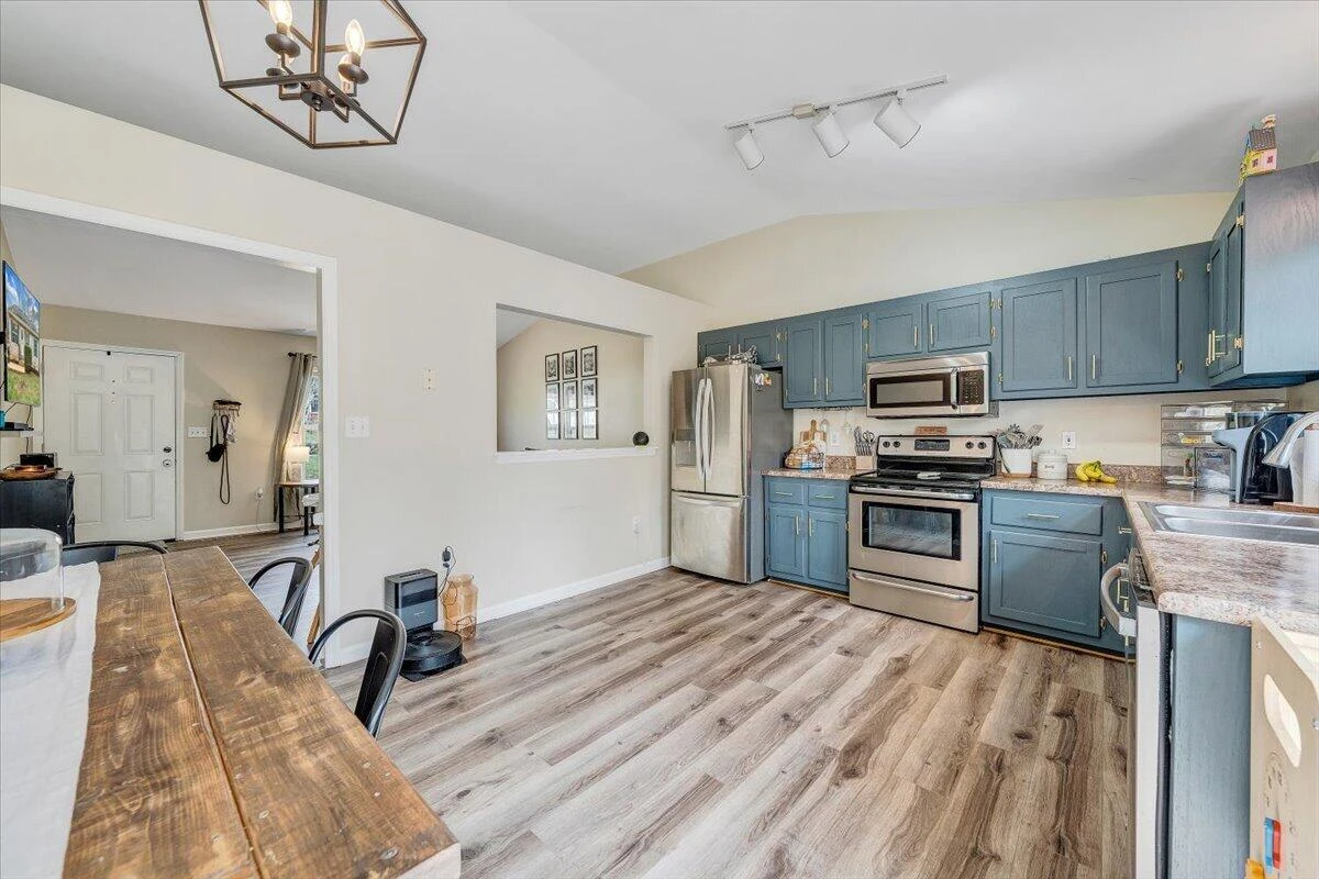 4926 Northwood DR - Photo 12