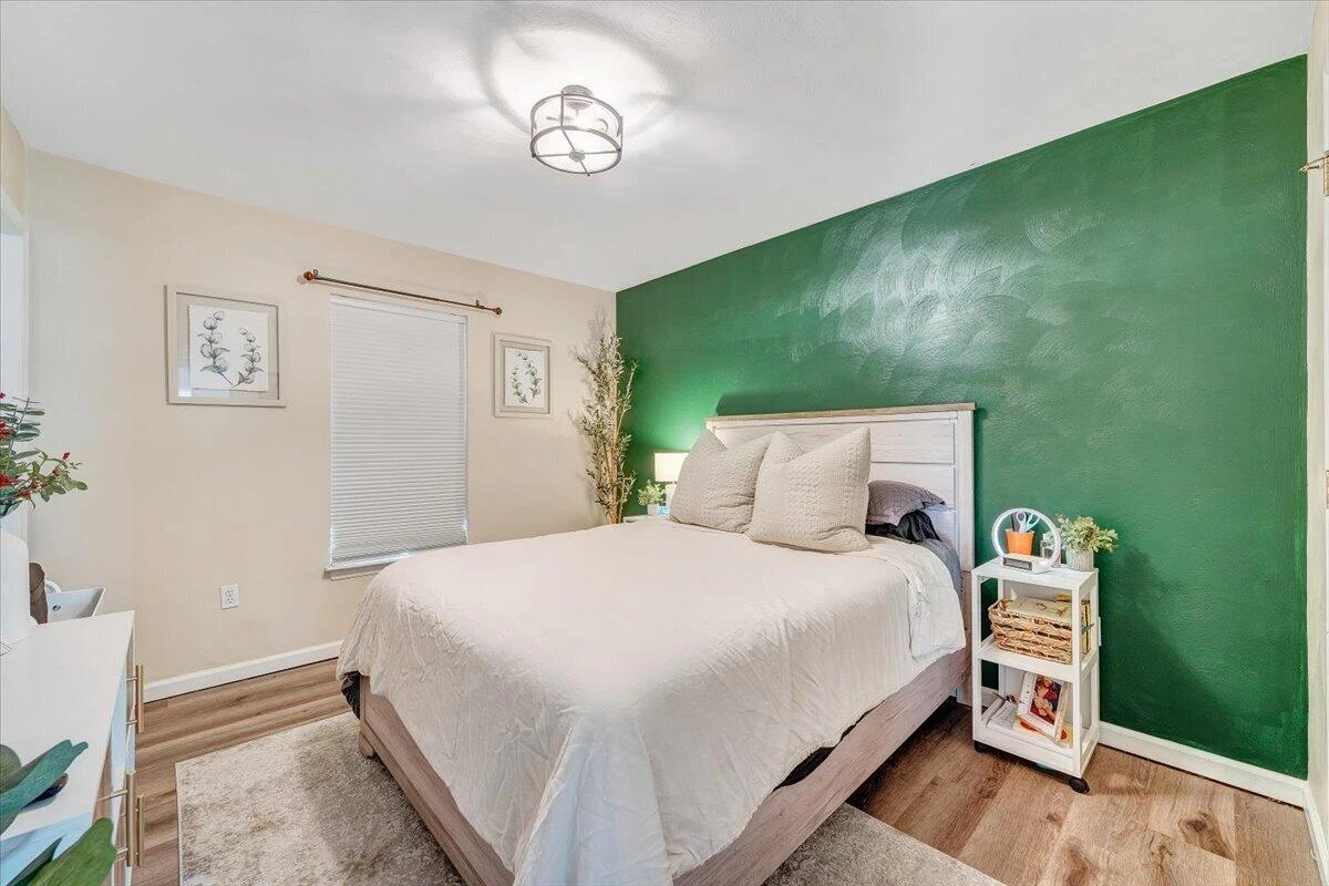 4926 Northwood DR - Photo 14