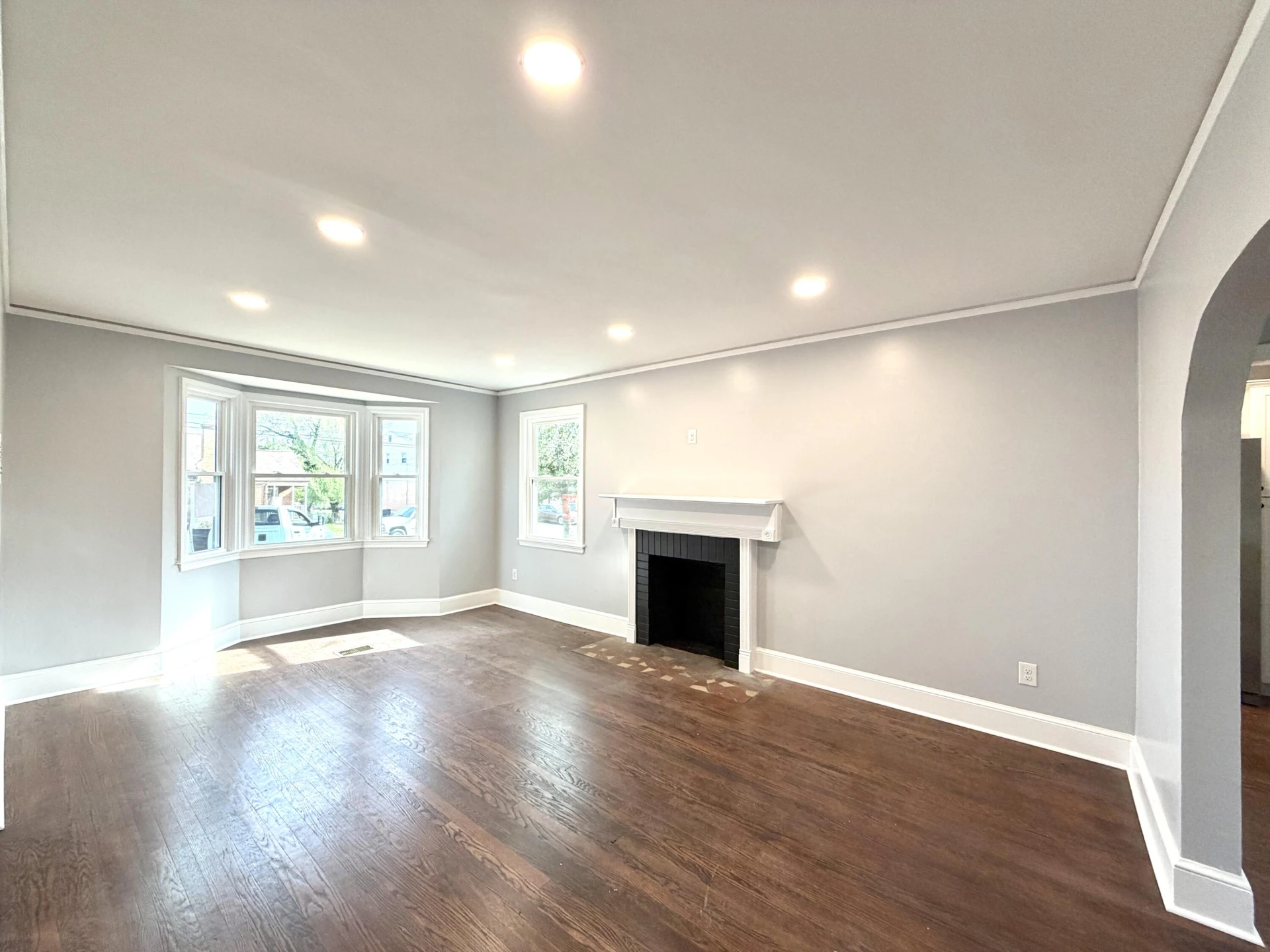 3420 Oaklawn AVE - Photo 5