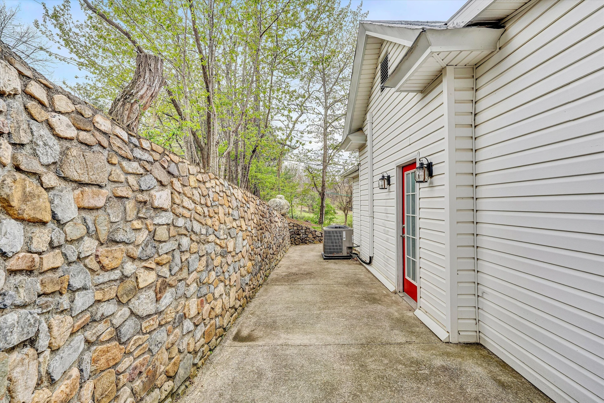 2238 Houston Mines RD - Photo 26