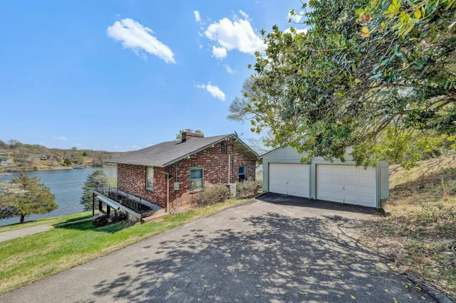 1351 Ellis RD, Hardy, VA, 24101