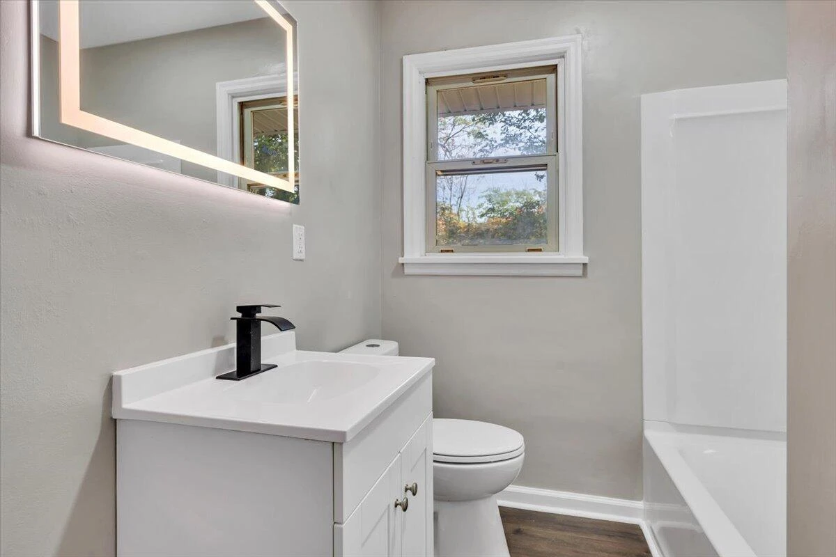 4417 Holmes ST - Photo 16
