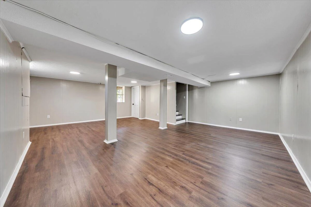 4417 Holmes ST - Photo 21