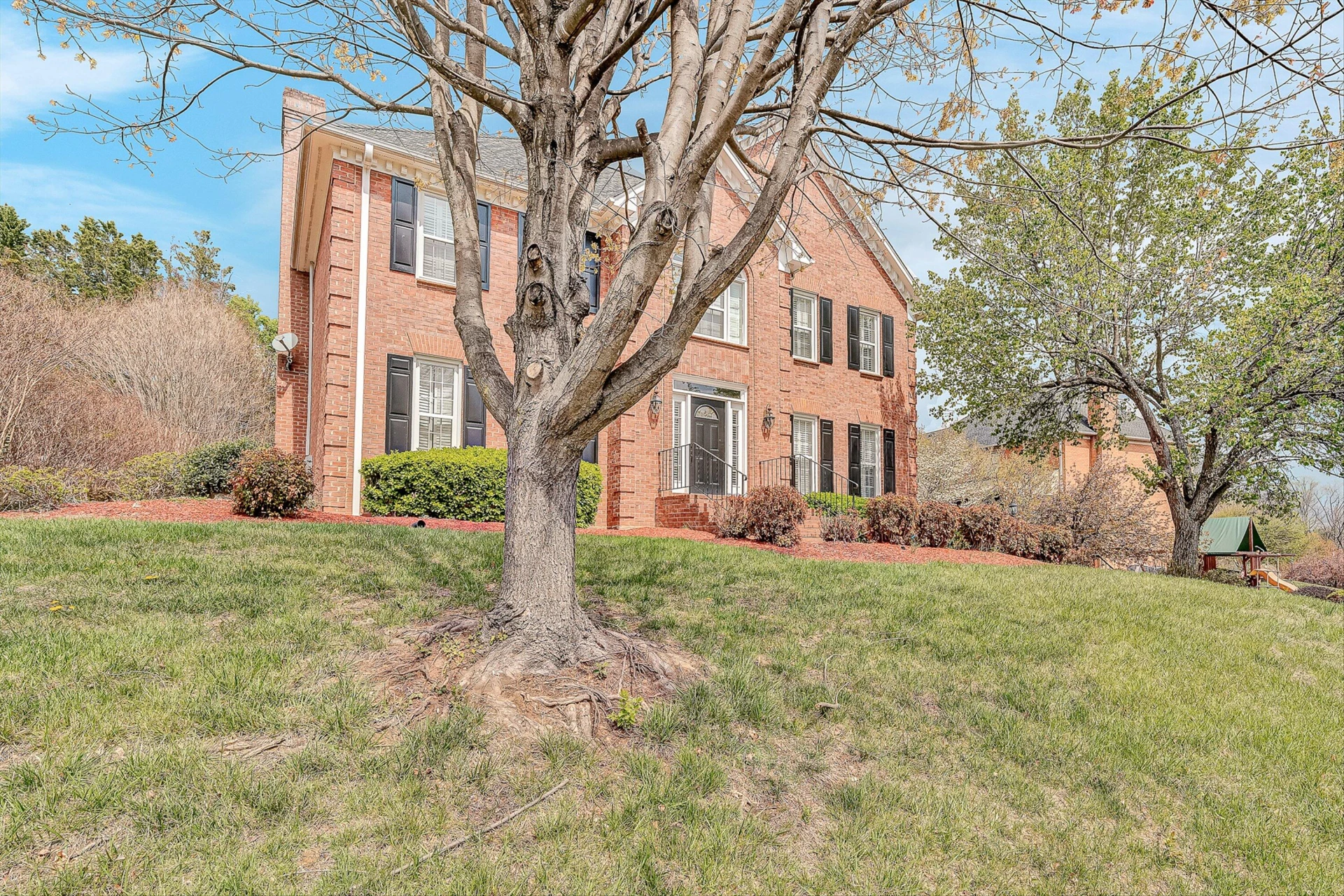 8317 Cardington DR - Photo 3