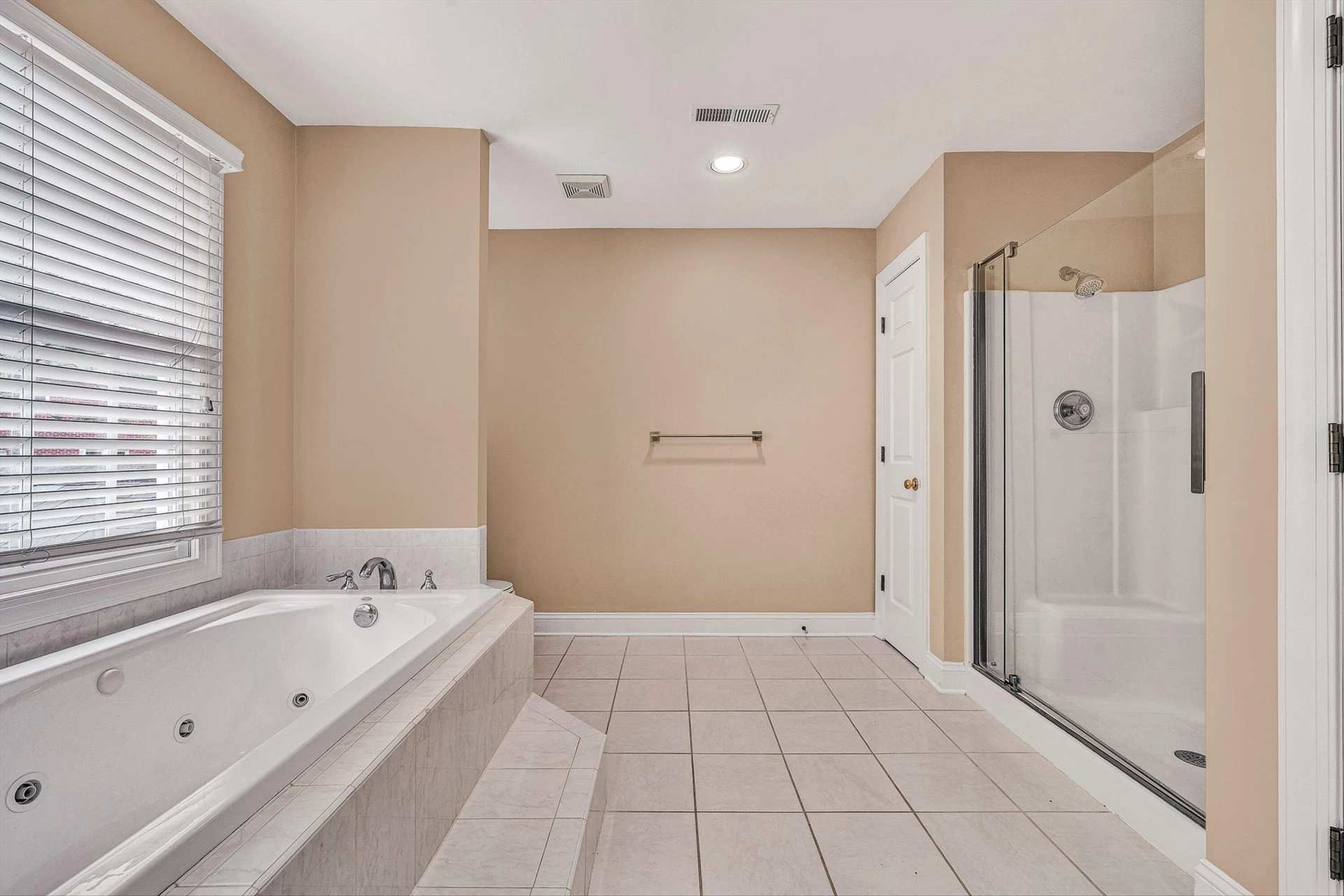 8317 Cardington DR - Photo 23