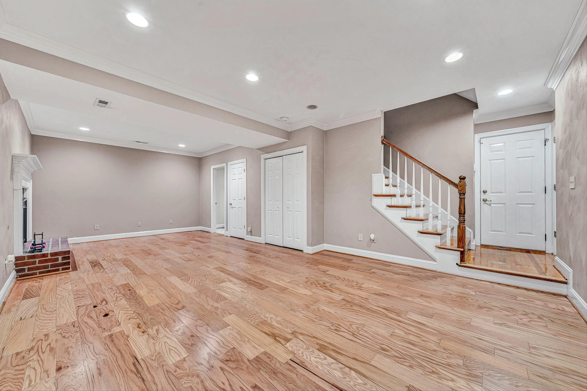 8317 Cardington DR - Photo 32