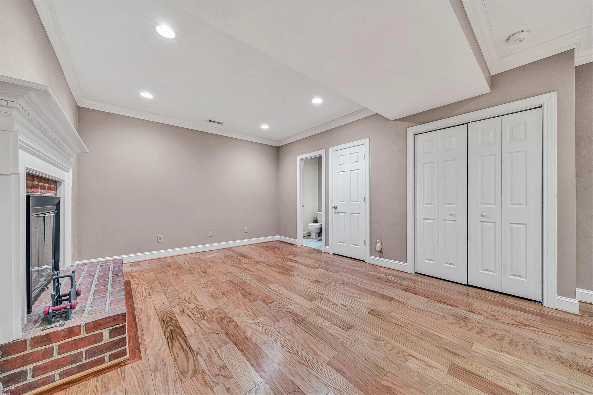 8317 Cardington DR - Photo 34
