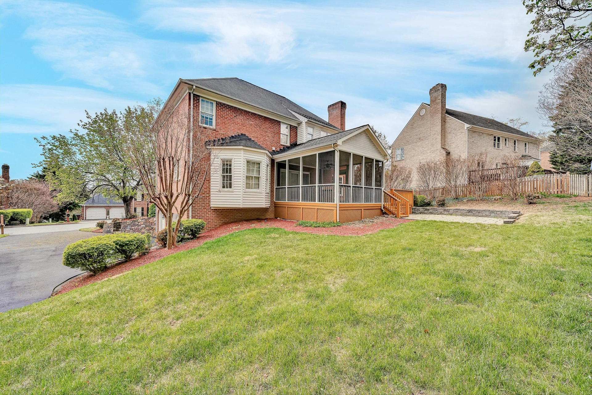 8317 Cardington DR - Photo 42