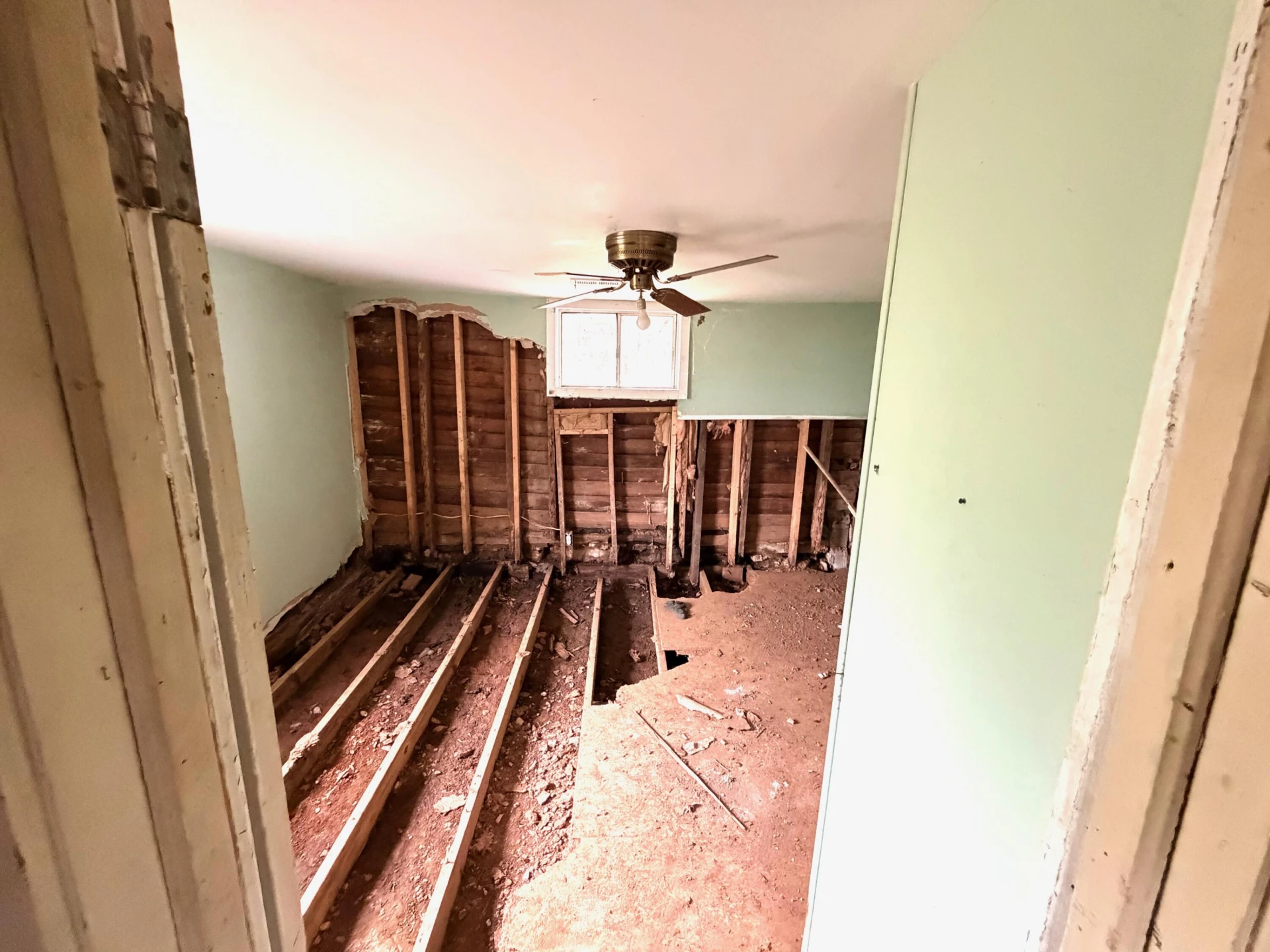 501 Edmund ST - Photo 4