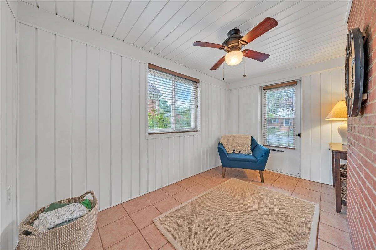 2316 Fairway DR - Photo 14