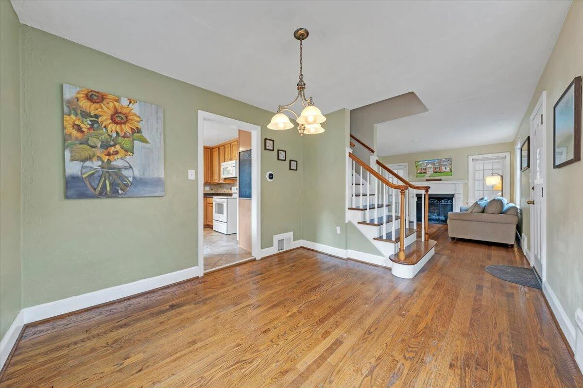 2316 Fairway DR - Photo 18