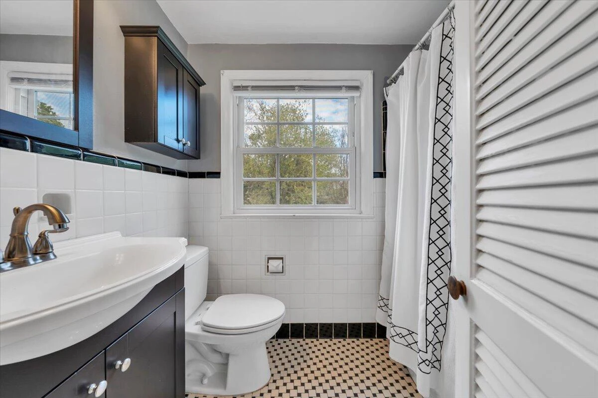 2316 Fairway DR - Photo 33