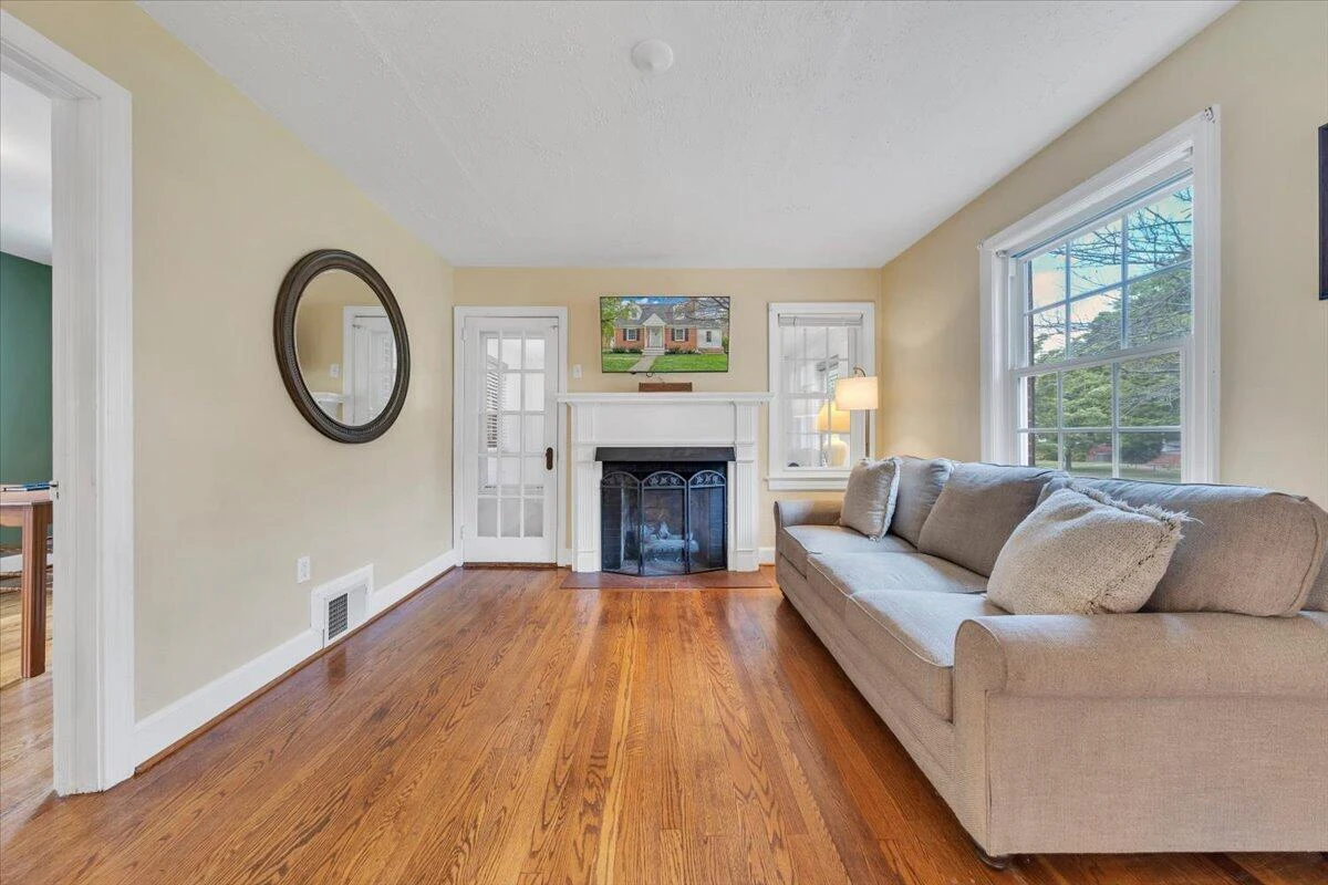 2316 Fairway DR - Photo 10