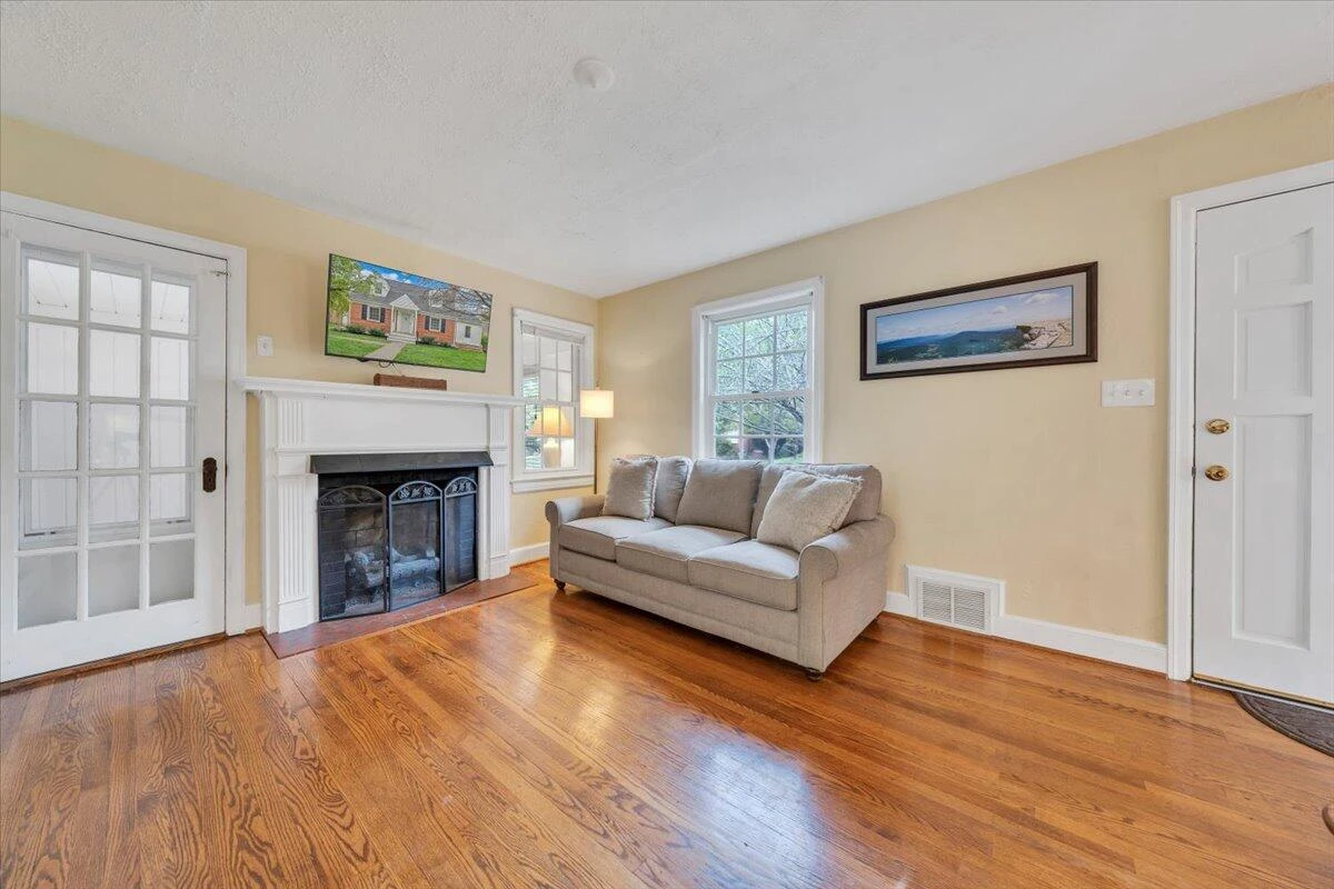 2316 Fairway DR - Photo 11