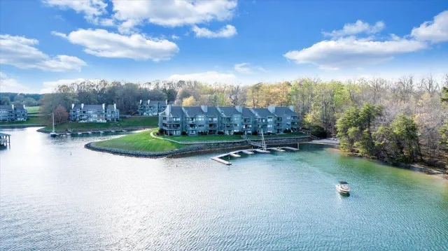 75 Woodbridge CIR