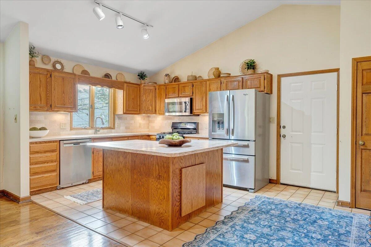 2606 Oak Hill LN - Photo 17