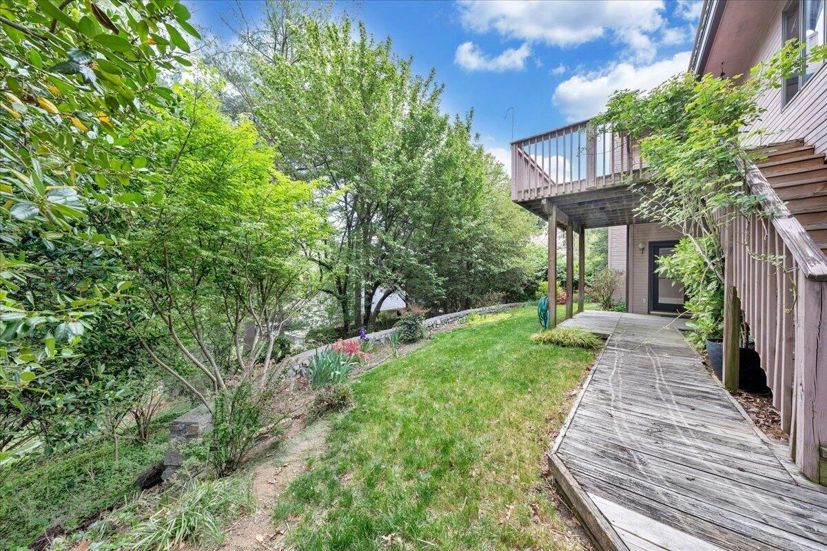 2606 Oak Hill LN - Photo 49