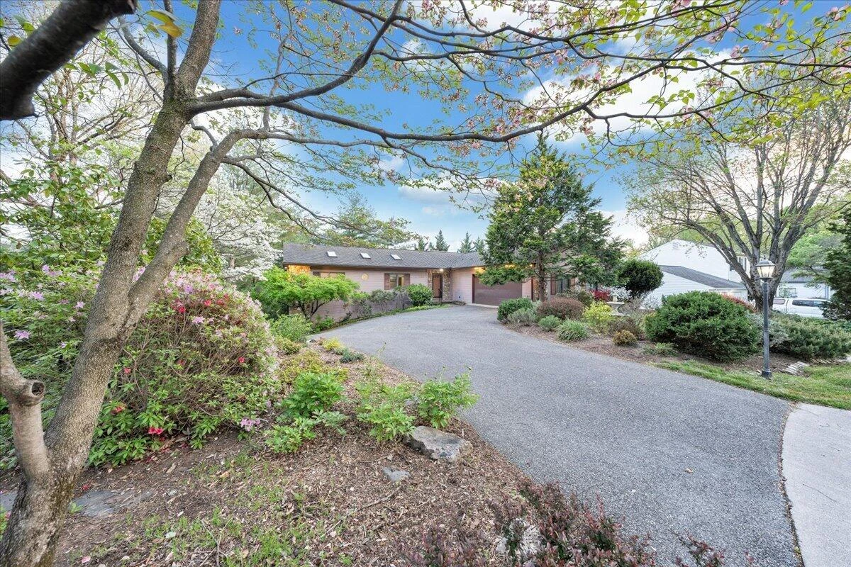 2606 Oak Hill LN - Photo 62