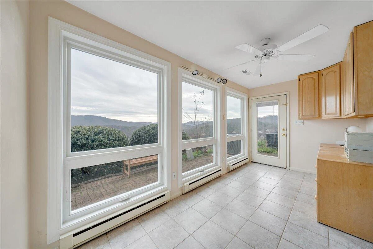 4923 Hunting Hills CT - Photo 43