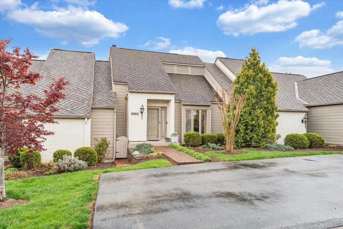 4923 Hunting Hills CT - Photo 54