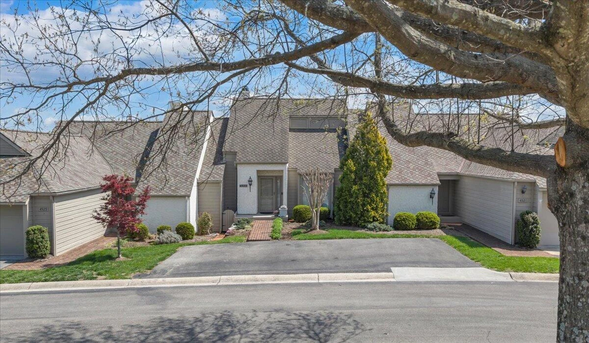4923 Hunting Hills CT - Photo 57