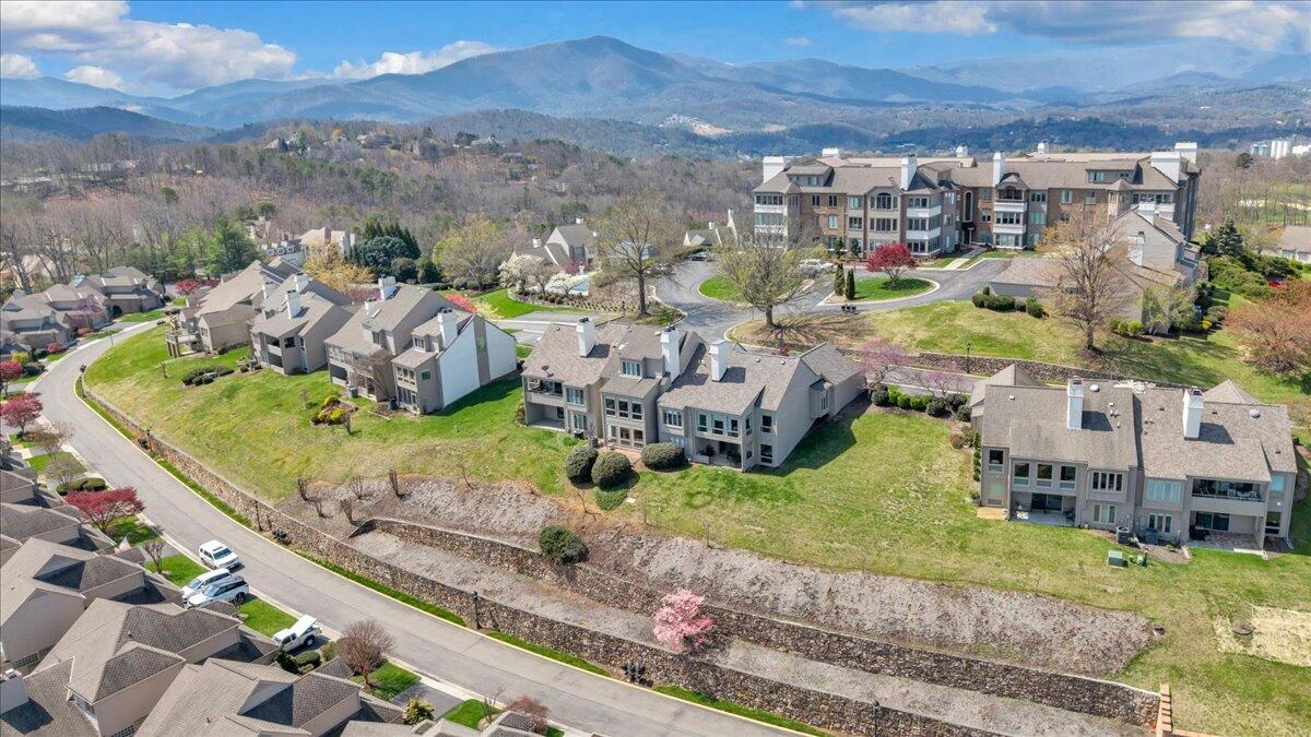 4923 Hunting Hills CT - Photo 66