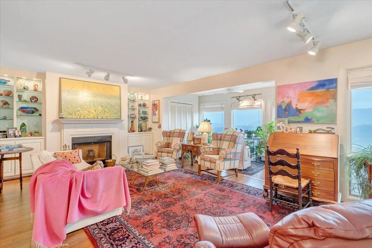 4923 Hunting Hills CT - Photo 13