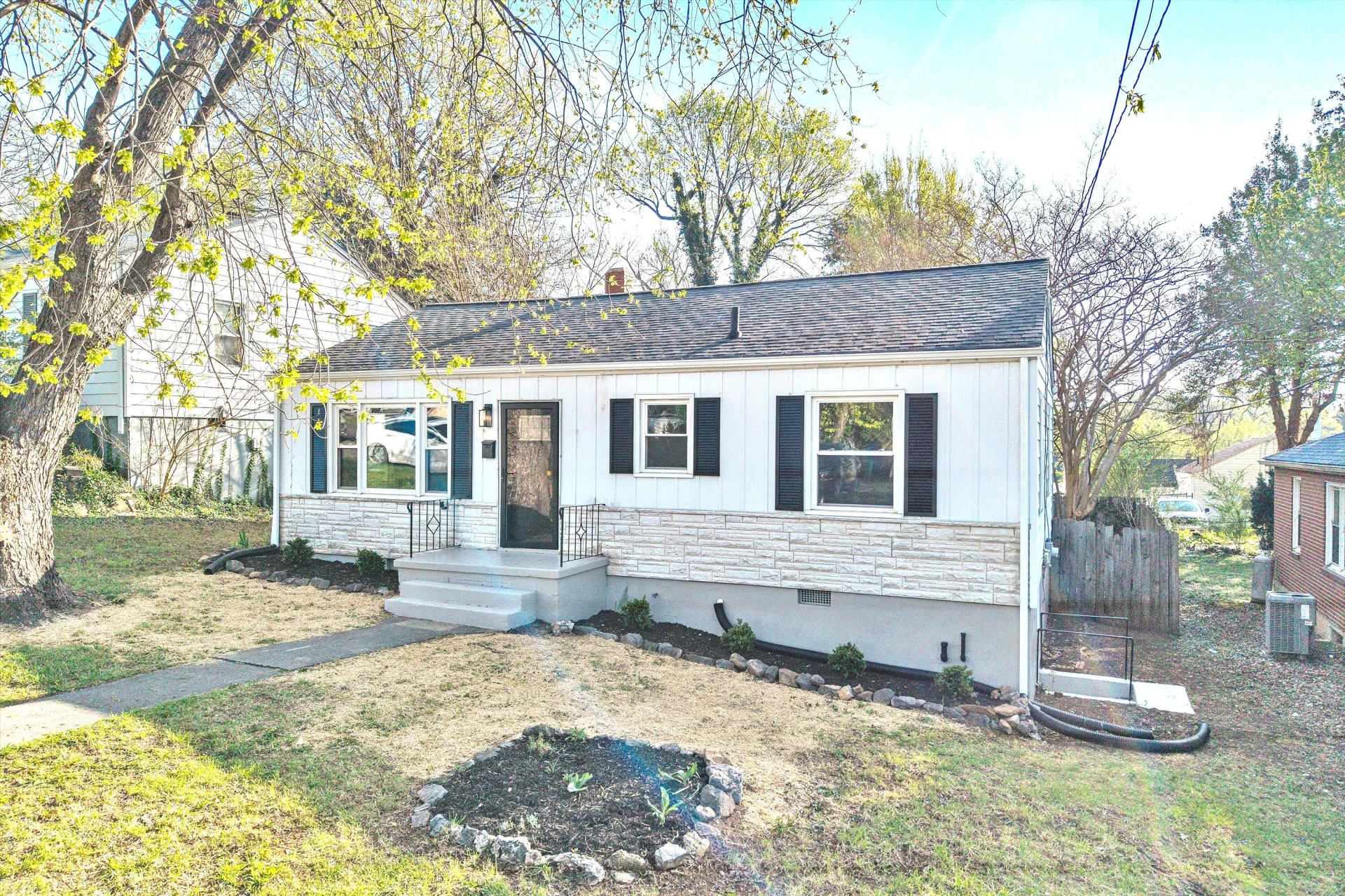 2209 Byrd AVE