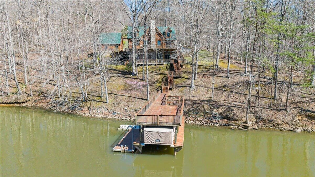 239 Blackwater Landing DR - Photo 105