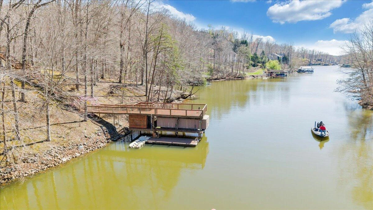 239 Blackwater Landing DR - Photo 108