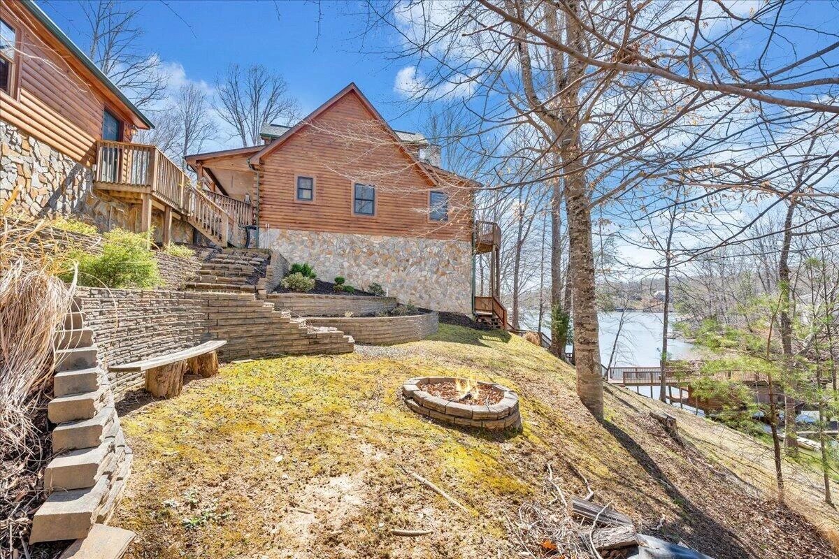 239 Blackwater Landing DR - Photo 55