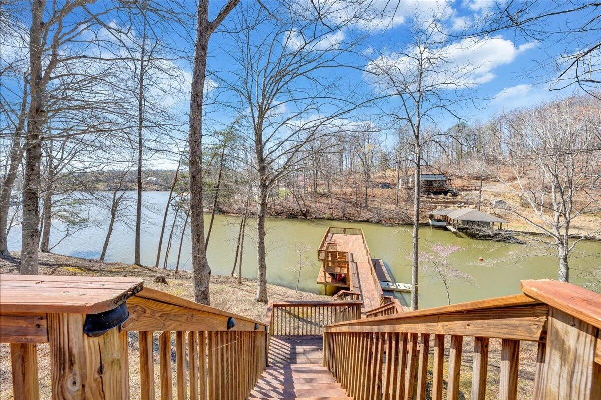 239 Blackwater Landing DR - Photo 59