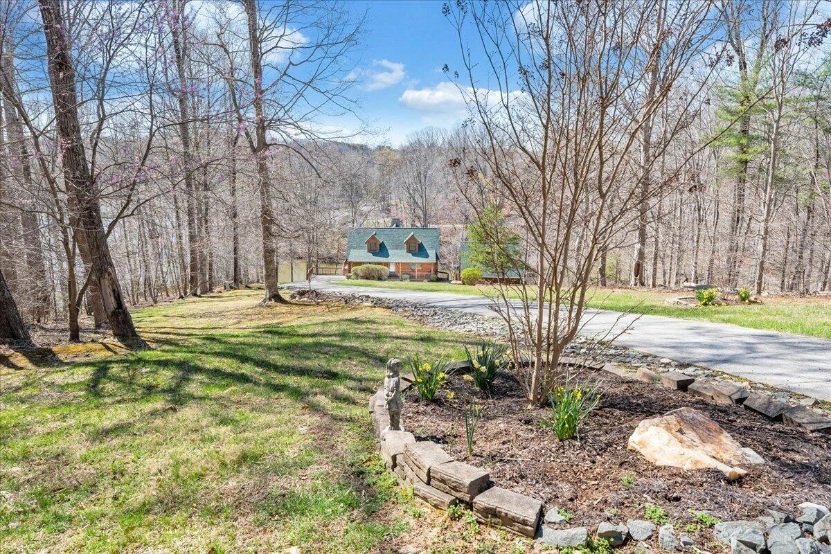 239 Blackwater Landing DR - Photo 73