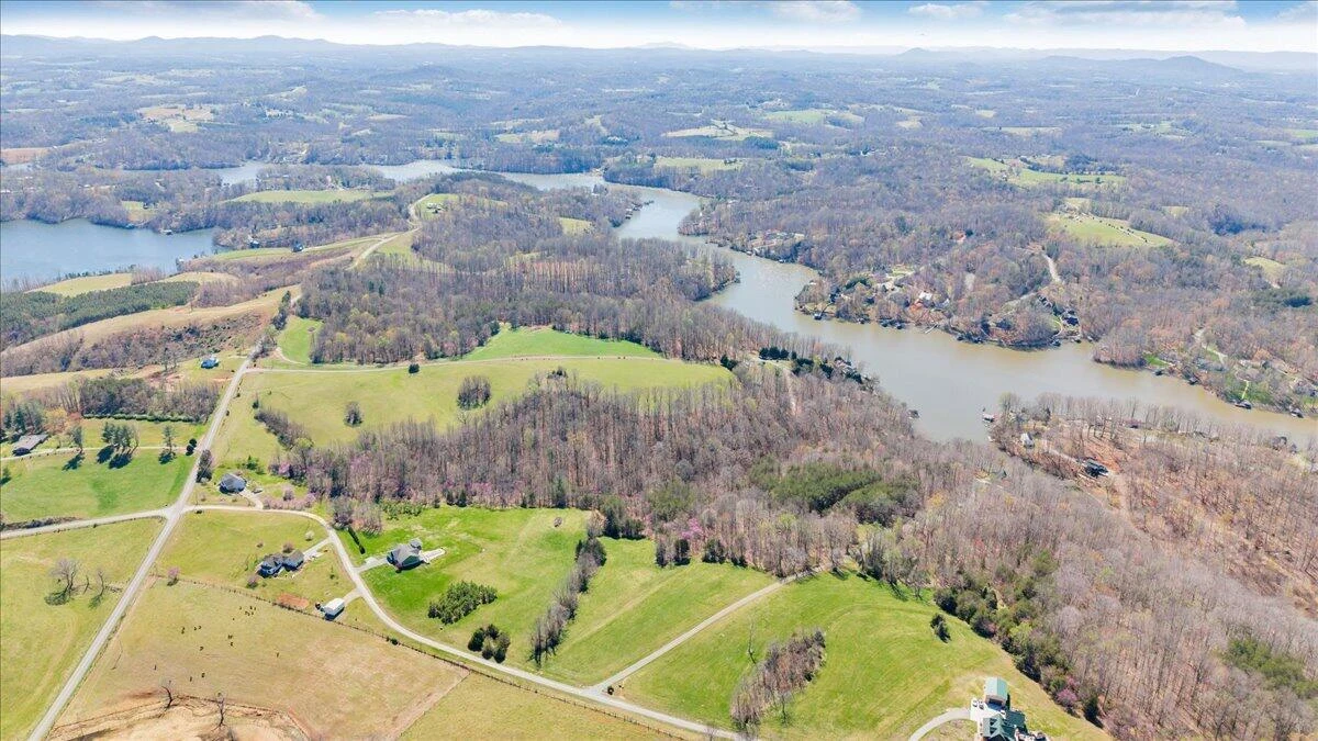 239 Blackwater Landing DR - Photo 86